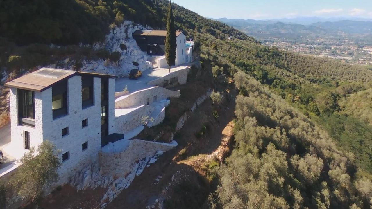 לוקה Villetta Farfallina "The Unique Property In The World With An Openable Roof" מראה חיצוני תמונה