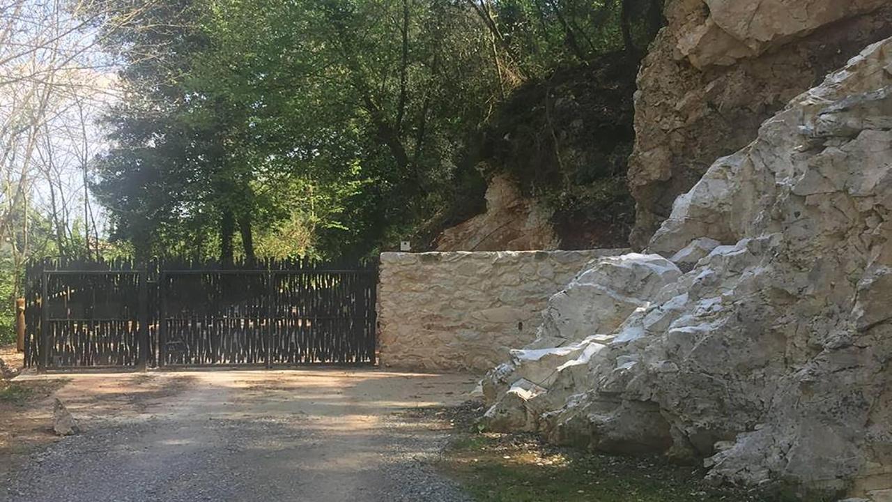 לוקה Villetta Farfallina "The Unique Property In The World With An Openable Roof" מראה חיצוני תמונה