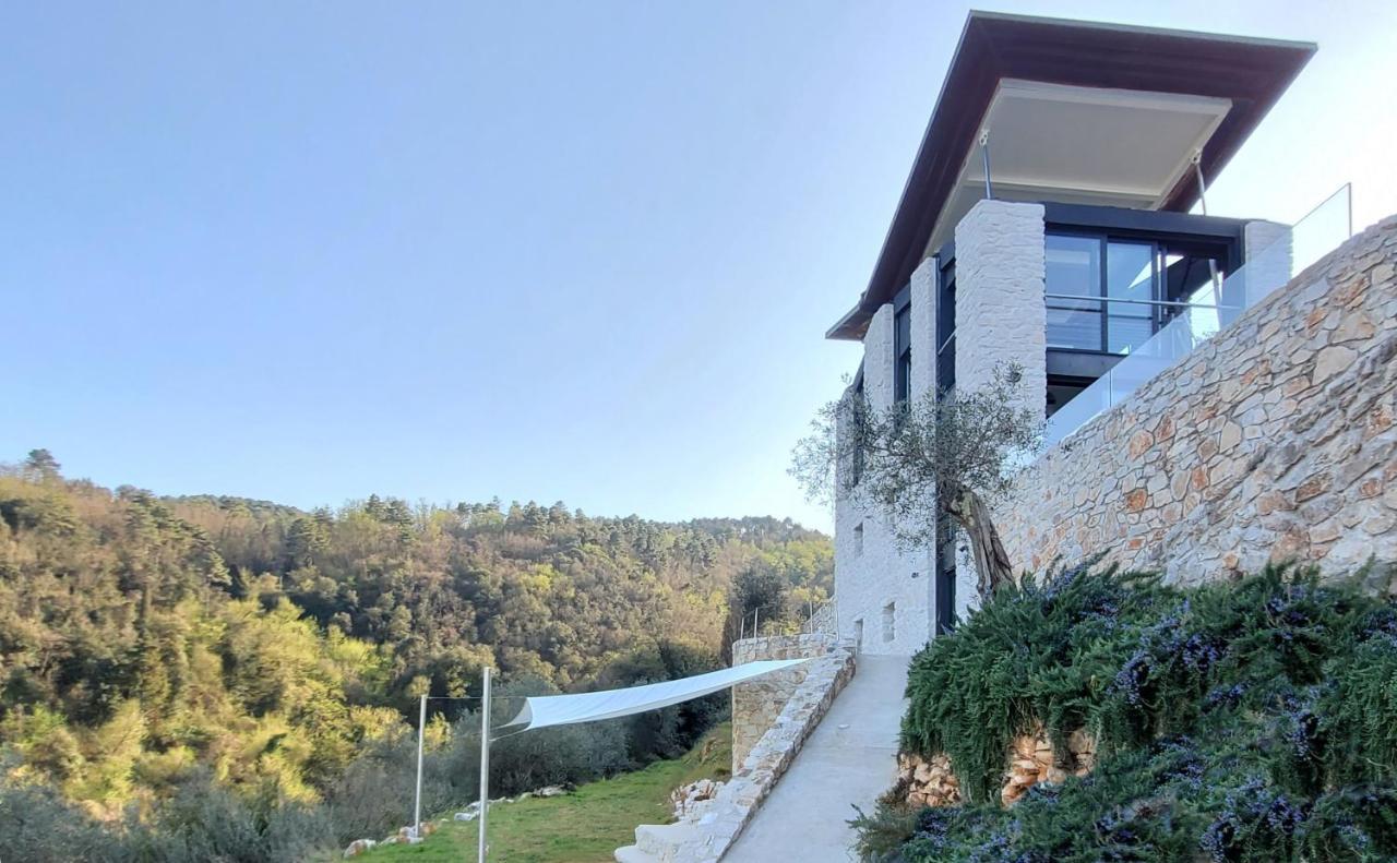 לוקה Villetta Farfallina "The Unique Property In The World With An Openable Roof" מראה חיצוני תמונה