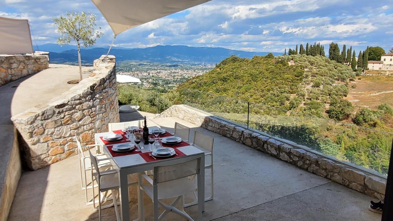 לוקה Villetta Farfallina "The Unique Property In The World With An Openable Roof" מראה חיצוני תמונה