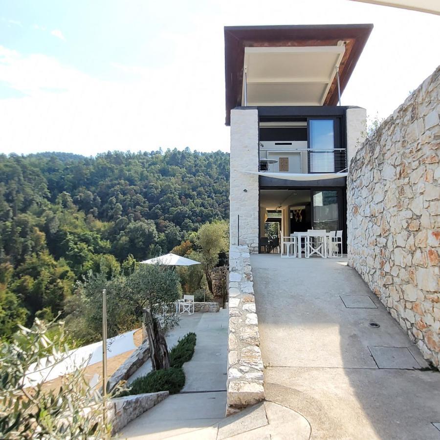לוקה Villetta Farfallina "The Unique Property In The World With An Openable Roof" מראה חיצוני תמונה