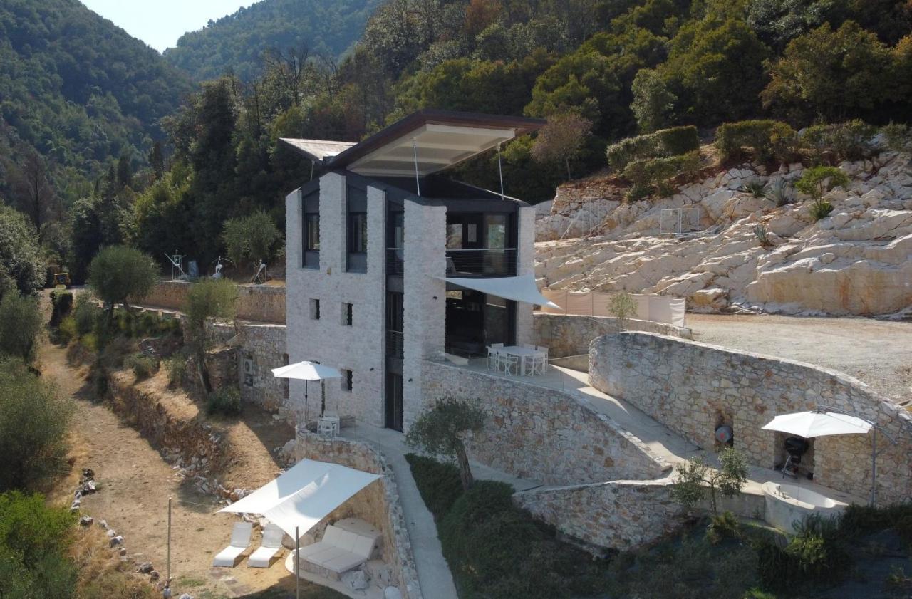 לוקה Villetta Farfallina "The Unique Property In The World With An Openable Roof" מראה חיצוני תמונה